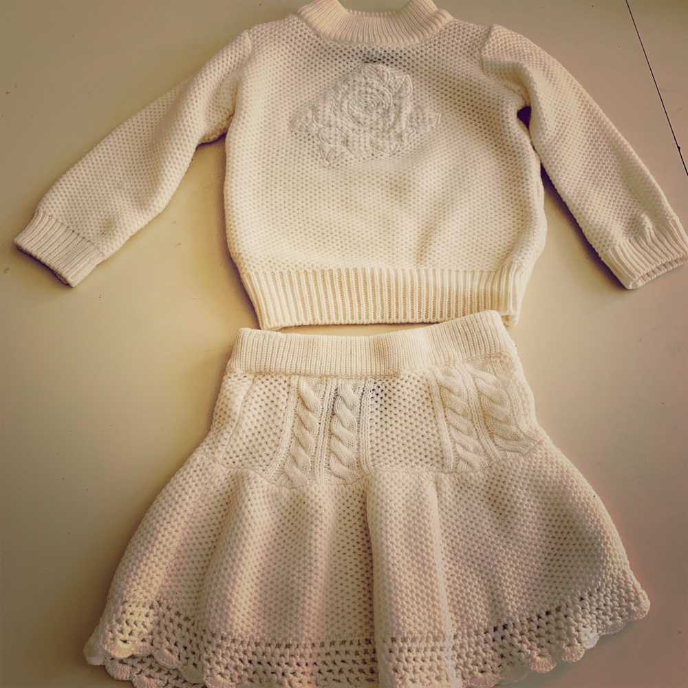 Cute two piece 2t sweater and skirt set